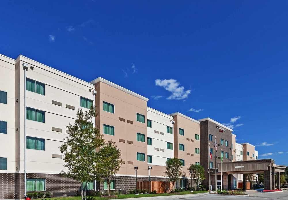 Отель Courtyard Houston I-10 West/Park Row Экстерьер фото